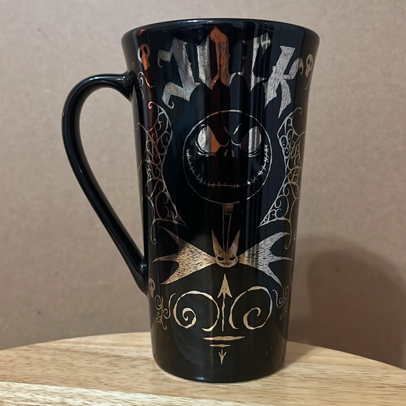 Nightmare Before Christmas Mug - Picture 4 of 6